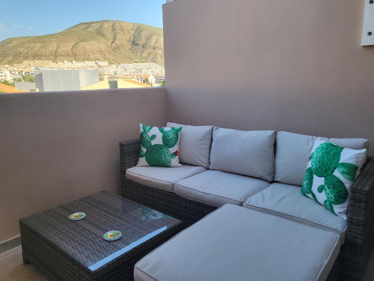 Central & Beach Los Cristianos By Helloapartments Exterior photo